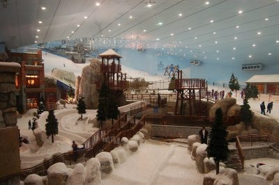 Skiing, tobogganing innertubes and snowboarding in Dubai! - all INSIDE the Mall of the Emirates.