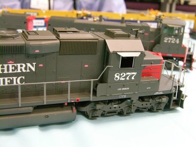 New from Athearn: Arriving now in shops: SD40T-2s with upgraded details.