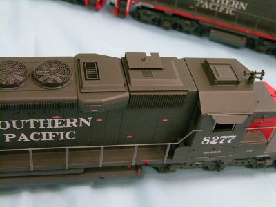 New from Athearn: Arriving now in shops: SD40T-2s with upgraded details.