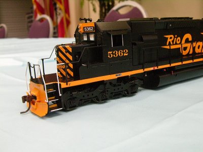 Now arriving in stores: Upgraded RTR Athearn SD40T-2
