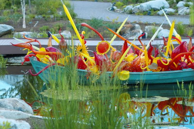 SDIM3204.JPG in-cam JPEG US Botanic Garden, glass boat sculpture