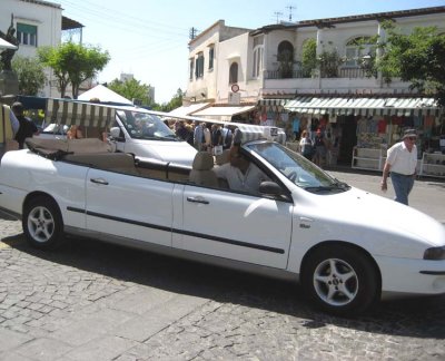 Covered taxi gets you around in Capri.jpg