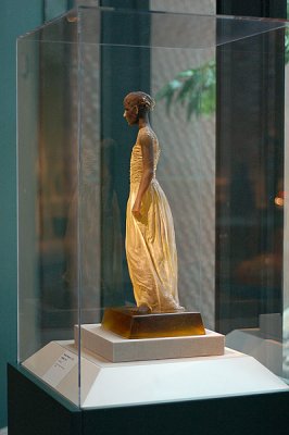 Unnamed Statue of a Lady - Nicolas Afriano