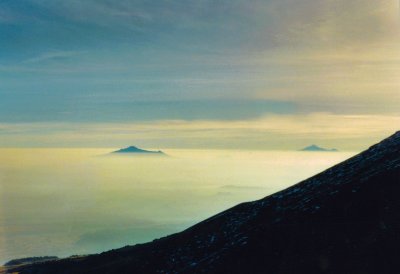 Volcanos above the clouds