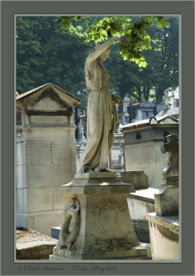 Paris Cemeteries 46.jpg