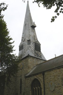 Barnstaple church - rather hemmed in