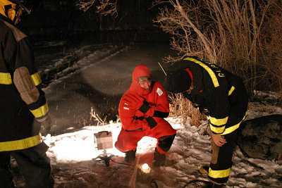 20070227-fd-ice-rescue-drill-0030.JPG