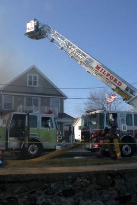 20070329-milford-house-fire-104-beach-ave-1479.JPG