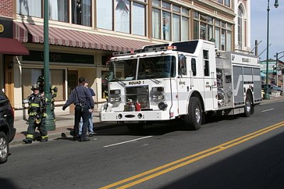 20070421-new-haven-fire-chapel-st-1665.JPG