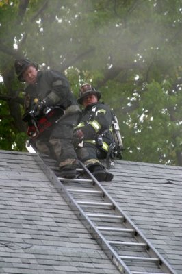 20070515-bridgeport-fire-griffin-ave-2117.JPG