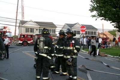 20070515-bridgeport-fire-griffin-ave-2120.JPG