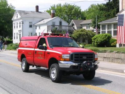 2004-memorial-day-parade-noank-connecticut-16.JPG