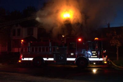 2006_Detroit_Fire_Dept_Seyburn_Forest_1100.jpg