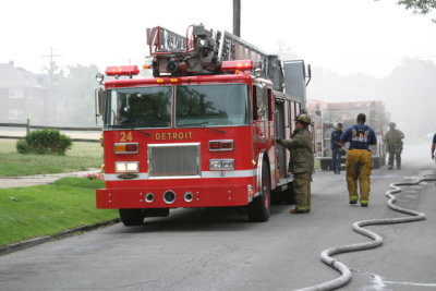 2007-july-detroit-fire-2652.JPG