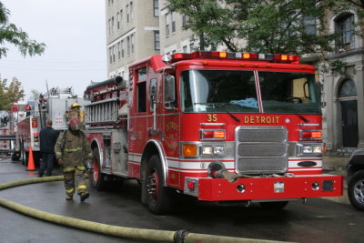 2007-july-detroit-fire-2694.JPG