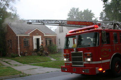 2007-july-detroit-fire-2769.JPG