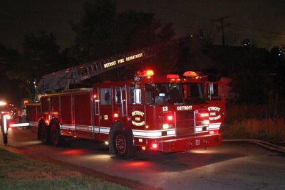 2007-july-detroit-fire-2841.JPG