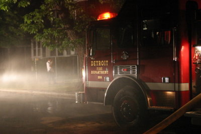 2007-july-detroit-fire-2903.JPG