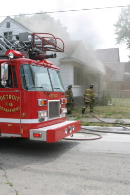 2007-july-detroit-fire-2949.JPG