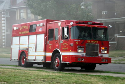2007-july-detroit-house-fire-virginia-park-32.JPG