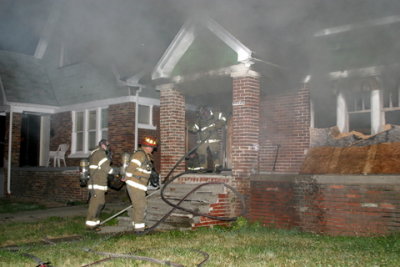 2007-july-detroit-fire-flanders-near-coplin-03.JPG