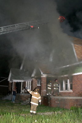 2007-july-detroit-fire-flanders-near-coplin-05.JPG