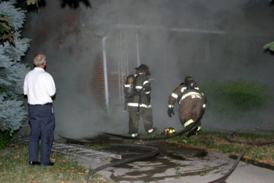 2007-july-detroit-fire-east-outer-dr-chalmers-01.JPG