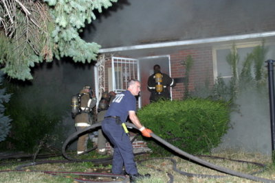 2007-july-detroit-fire-east-outer-dr-chalmers-04.JPG