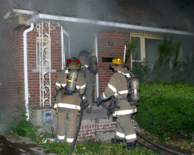 2007-july-detroit-fire-east-outer-dr-chalmers-05.JPG