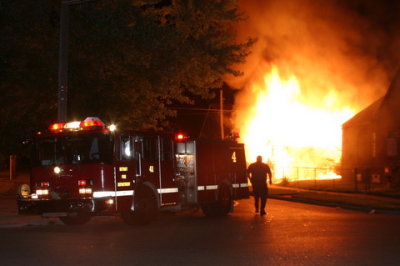 2007-july-detroit-garage-fire-13303-promenade-00.JPG