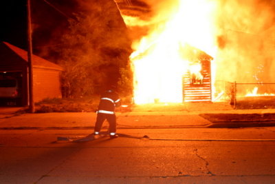 2007-july-detroit-garage-fire-13303-promenade-02.JPG