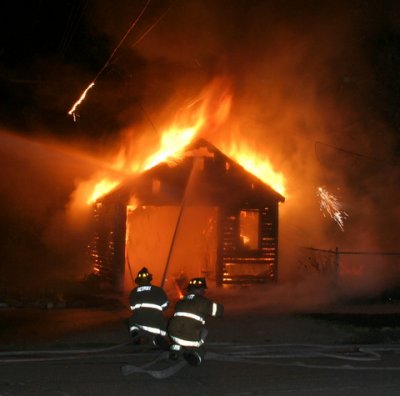 2007-july-detroit-garage-fire-13303-promenade-07.JPG