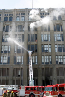 2007-july-detroit-fire-cass-tech-2421-second-38.JPG