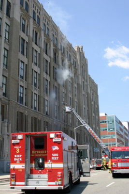2007-july-detroit-fire-cass-tech-2421-second-49.JPG