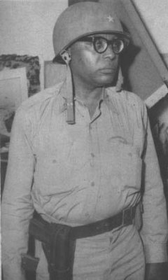  DuvalierFr_militaire_1957.bmp