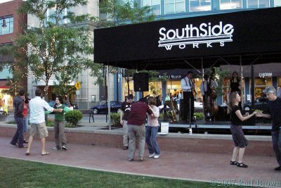 More dancing on the sidewalk