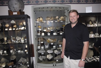 Mike Farmer had lots of great meteorite specimens 006.jpg