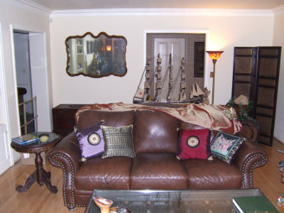 Front Living room looking back towards the foyer.
