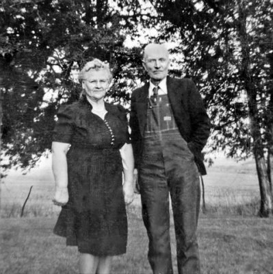 Grandma and Grandpa Hultquist at Chester's - 1947