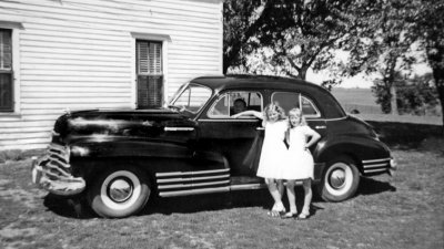 Toots &  Her School Friend Margaret Crawford With The '47 Chevrolet