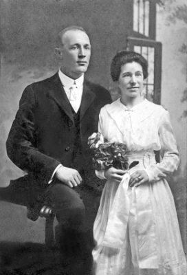 Aaron Arthur Hultquist and Wife Elizabeth