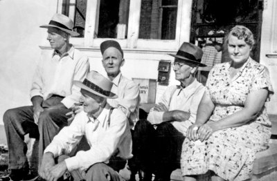 Walter, John, Zenas, Will and Hannah Hultquist