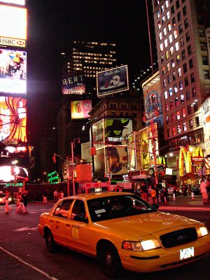 Times Square NYC 06 132 sRGB.jpg