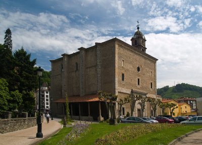 Iglesia de Santa Marina P5113943.jpg