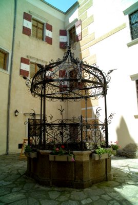 Brunnen-Ottenstein.jpg