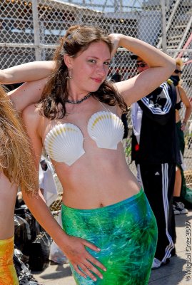 mermaidparade07-63.jpg