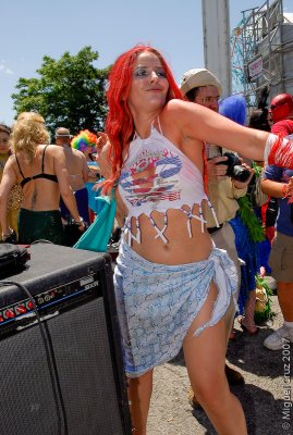 mermaidparade07-179.jpg