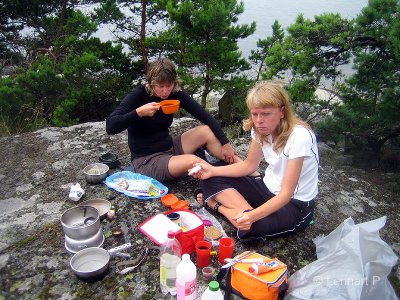 Mitt i maten.
