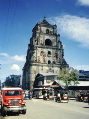 Sinking tower, Laoag