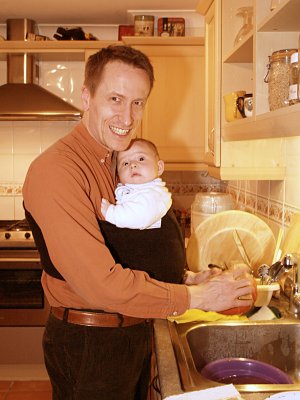 Daddy doing dishes